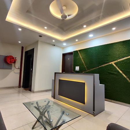 Himalya Boutique Home Stay Amritsar Bagian luar foto