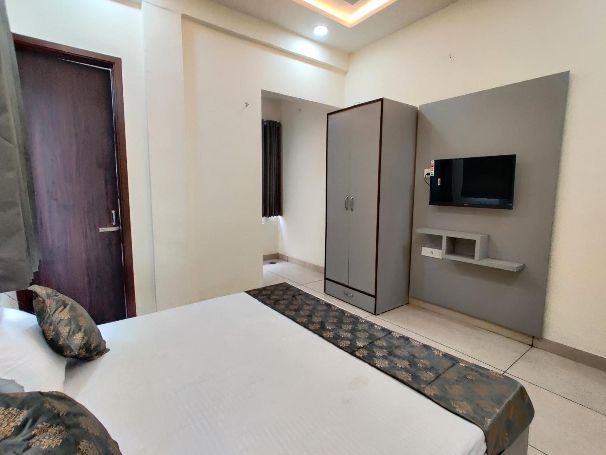 Himalya Boutique Home Stay Amritsar Bagian luar foto