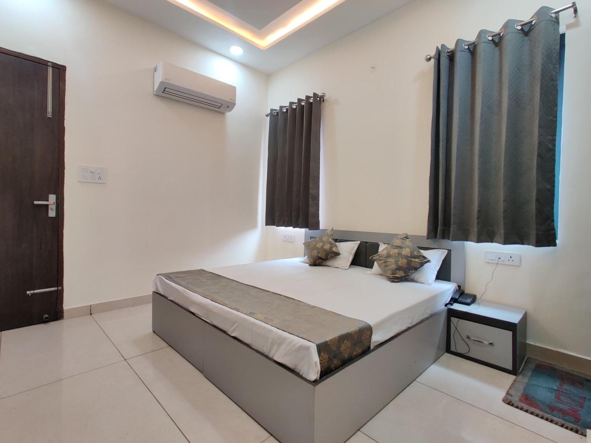 Himalya Boutique Home Stay Amritsar Bagian luar foto