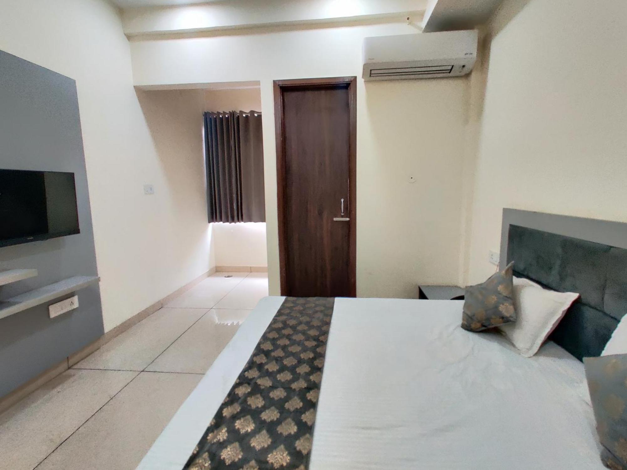 Himalya Boutique Home Stay Amritsar Bagian luar foto