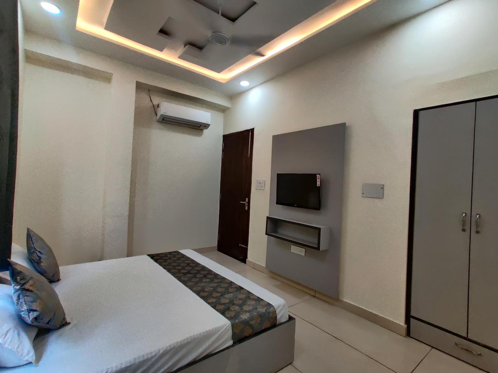 Himalya Boutique Home Stay Amritsar Bagian luar foto
